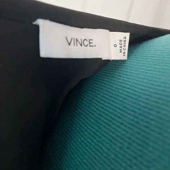 Vince Black Sleeveless Lightweight Textured Fully Lined Career Casual Blouse - Picture 9 of 9